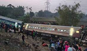 Bikaner-Guwahati Express : Train Accident : बीकानेर-गुवाहाटी एक्सप्रेस हादसे में मरने वालों की संख्या हुई 5 : 45 यात्री घायल