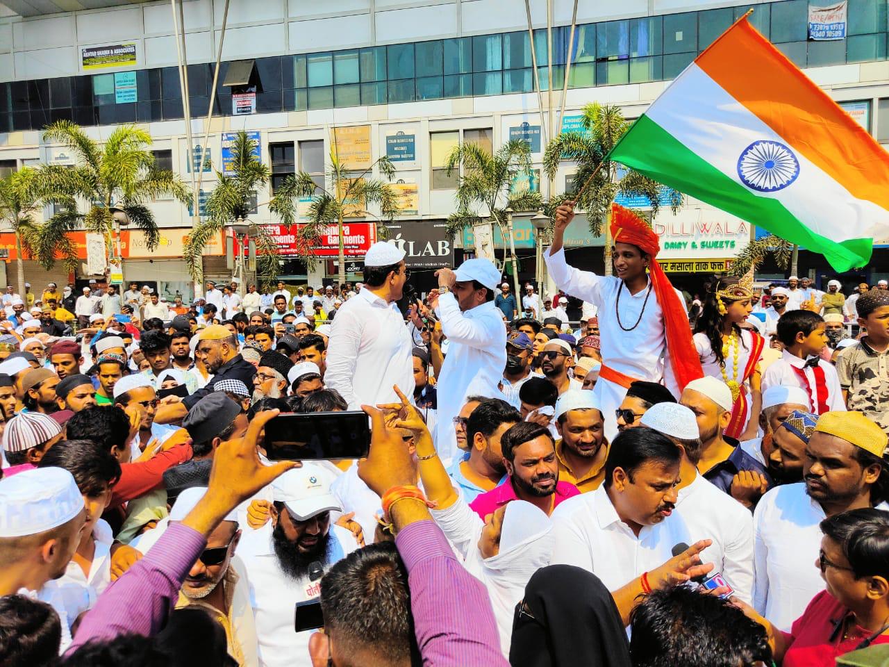 NCP agitation Against Raj Thackeray : राज ठाकरेंच्या वक्तव्याविरोधात पुणे राष्ट्रवादीचे आंदोलन 