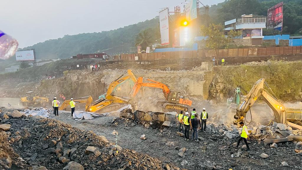 Video | Chadani Chowk bridge demolition | चांदणी चौकातील जुना पूल पाडला