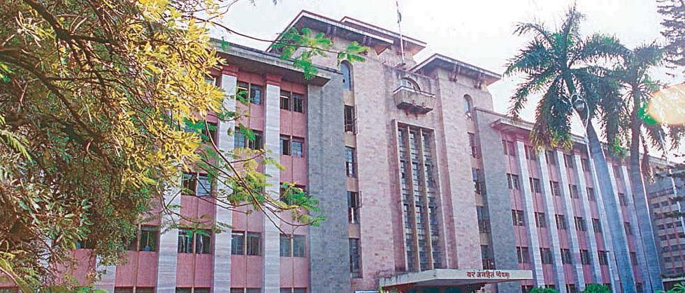 CHS | PMC Pune | अंशदायी वैद्यकीय  सहाय्यता योजना रद्द करण्यास औद्योगिक न्यायालयाची तात्पुरती मनाई  | महापालिका कर्मचाऱ्यांना दिलासा