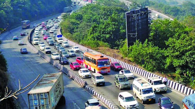 Road ‘Safety’ | Mumbai Pune Expressway | मुंबई-पुणे द्रुतगती महामार्गावर आजपासून रस्ता ‘सुरक्षा’ उपक्रम