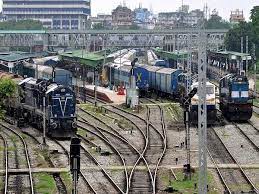 Indian Railways | India’s Lifeline | भारतीय रेल्वेला भारताची जीवनरेखा का म्हटले जाते? | भारतीय रेल्वेचा इतिहास, सेवा, रेल्वे जाळे याविषयी जाणून घ्या 