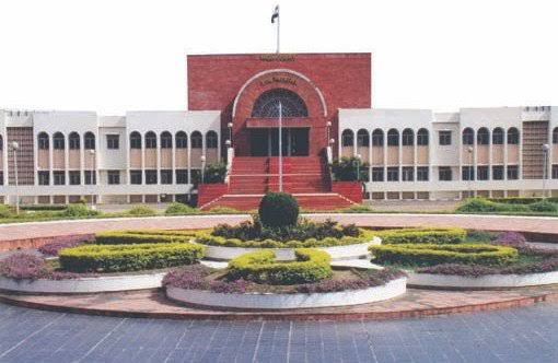Aurangabad High Court | घाणभत्ता वारस हक्काची सुनावणी पुढे ढकलली   | आता 21 ऑगस्ट ला सुनावणी