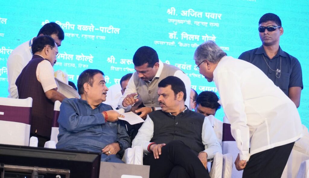 Hadapsar Flyover हडपसर मधील उड्डाणपूल पाडण्याची नितीन गडकरींकडे मागणी