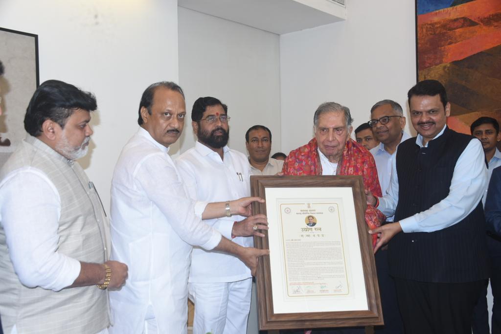 Udyog Ratna Award | Ratan Tata | महाराष्ट्राचा पहिला उद्योगरत्न पुरस्कार ज्येष्ठ उद्योजक रतन टाटा यांना प्रदान