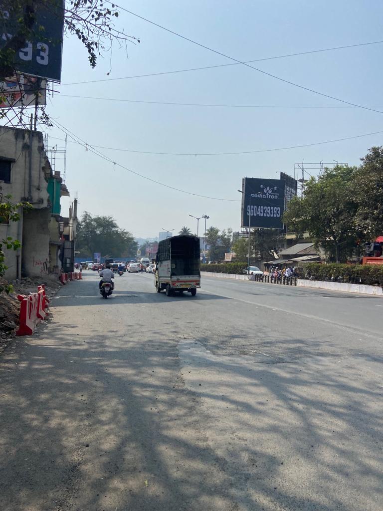   Traffic in Mundhwa Chowk smooth!  | PMC Additional Commissioner Vikas Dhaknes Information