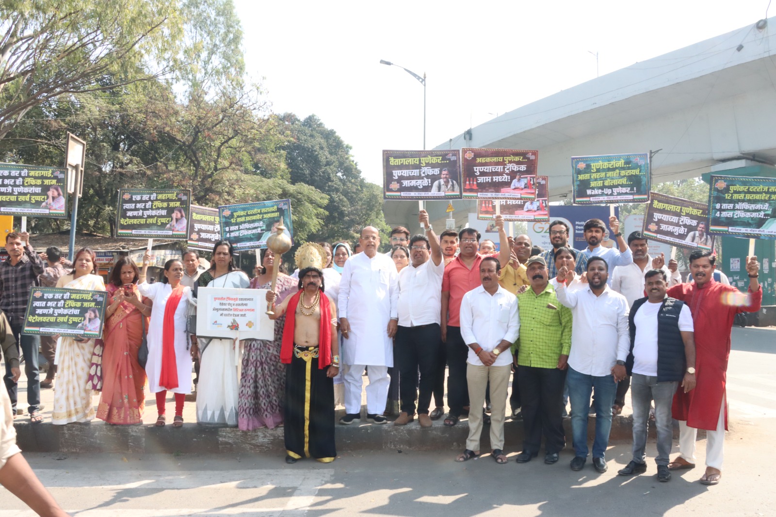  Wakeup Punekar movement  Known problems at Swargate Chowk  |  Convenor Mohan Joshi