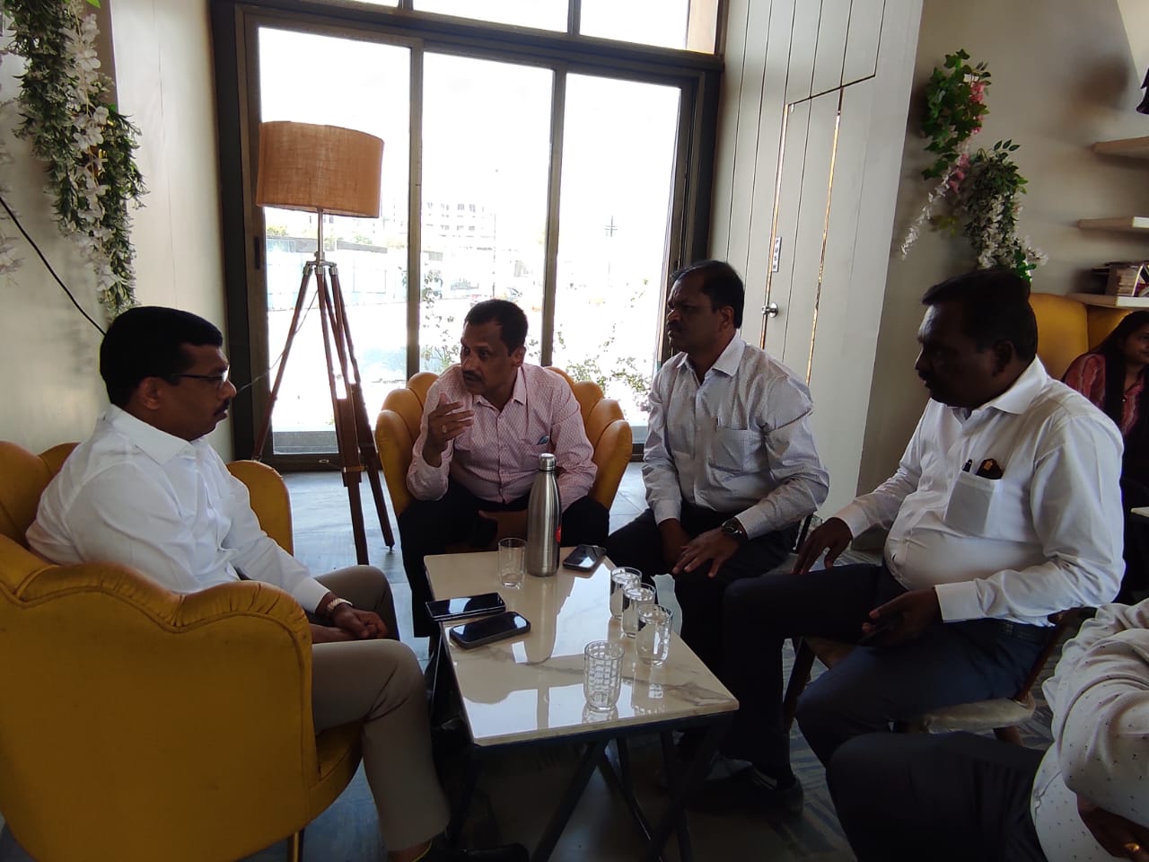 Pramod Nana Bhangire | महंमदवाडी परिसरातील सोसायट्यांचा पाणी प्रश्न सुटणार!    | आढावा बैठकीत प्रमोद नाना भानगिरे यांनी पाणीपुरवठा अधिकाऱ्यांना केल्या सूचना